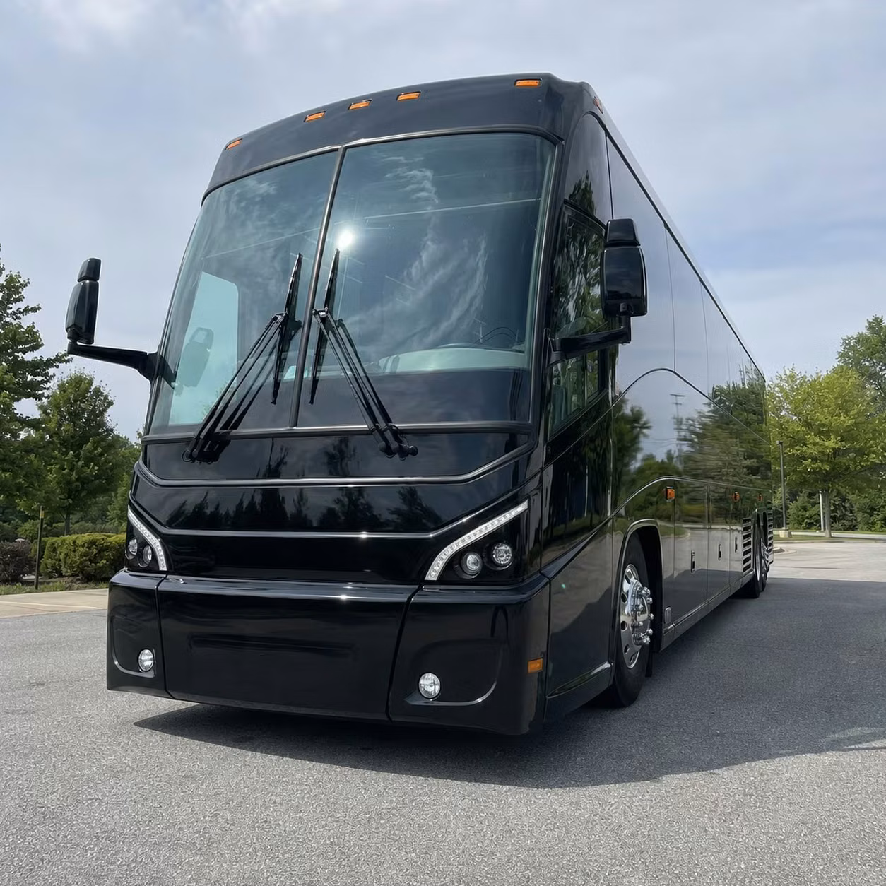 dod compliant and secure group transportation options for urbandale military coordinators