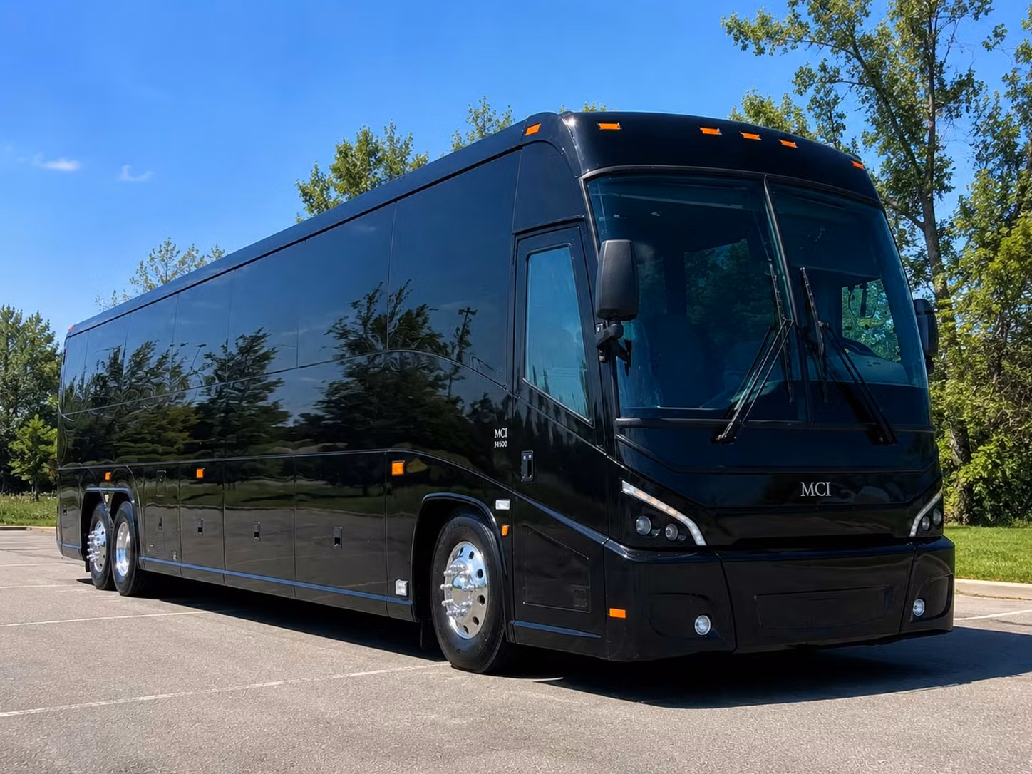 urbandale art and history field trips are easy with the right bus rental
