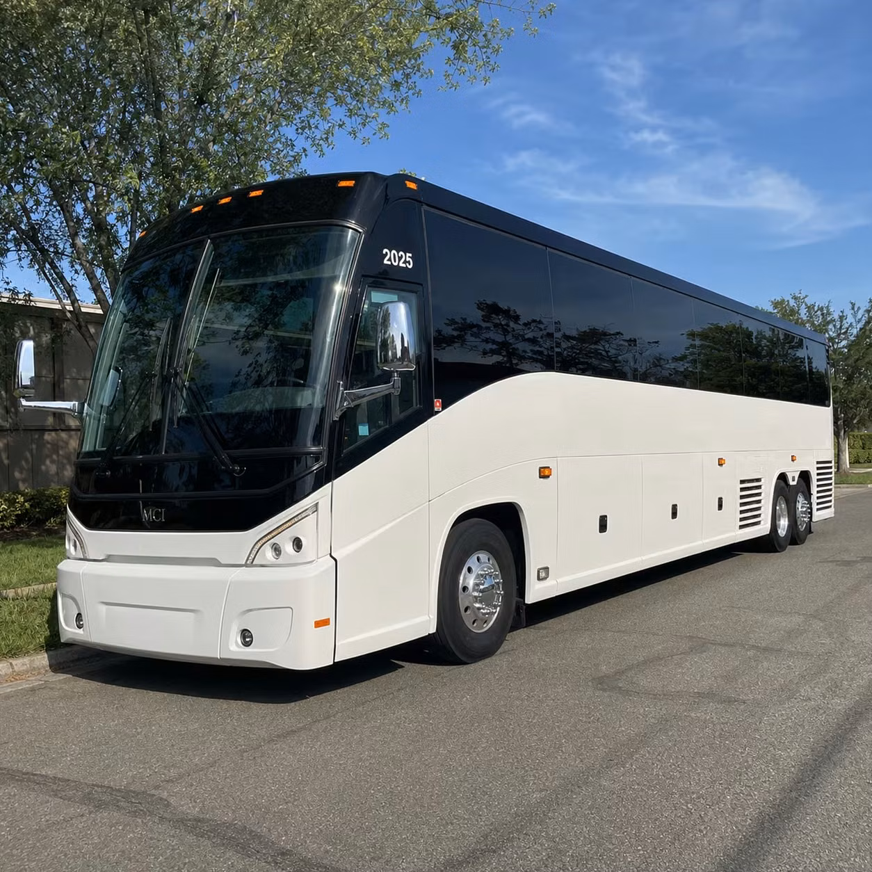 urbandale charter bus rental exterior