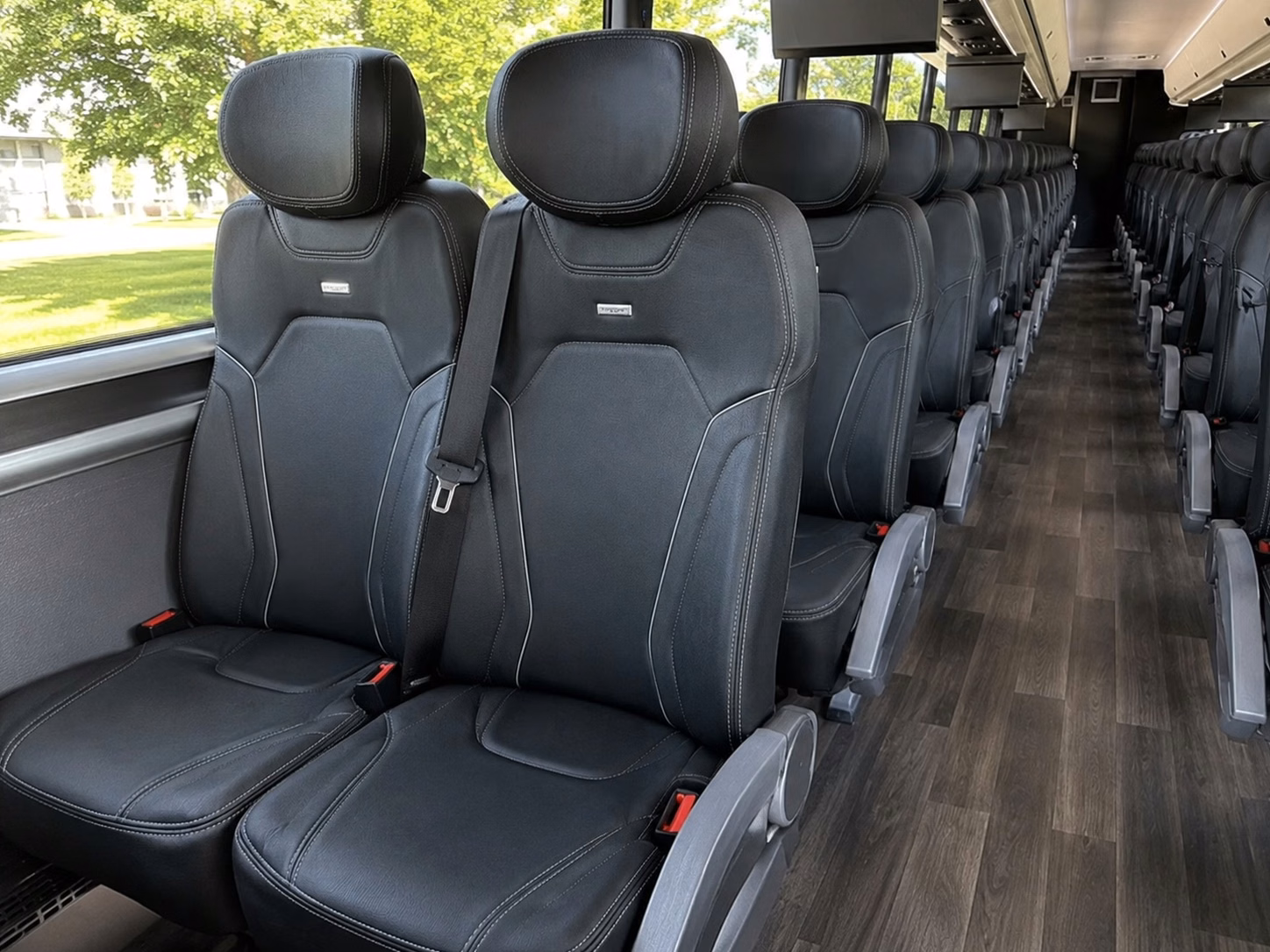 urbandalecharterbuscompany com makes bridal party transportation in urbandale effortless
